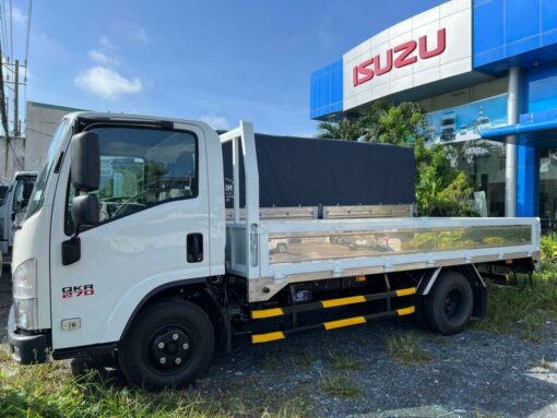 ISUZU QKR 270 THÙNG LỬNG THÙNG DÀI 4.4M