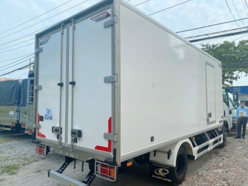 XE TẢI ISUZU 3.5 TẤN THÙNG BẢO ÔN THÙNG DÀI 5.1M – XE TẢI ISUZU NPR 400 - Image 3
