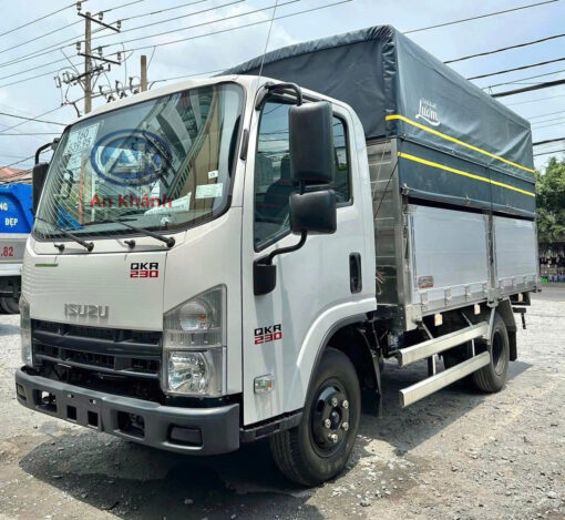 XE TẢI ISUZU QKR 230 ĐẦU VUÔNG