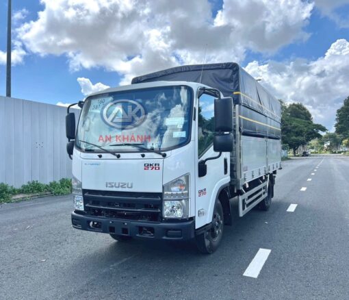 XE TẢI ISUZU QKR 270 THÙNG MUI BẠT 2.9 TẤN
